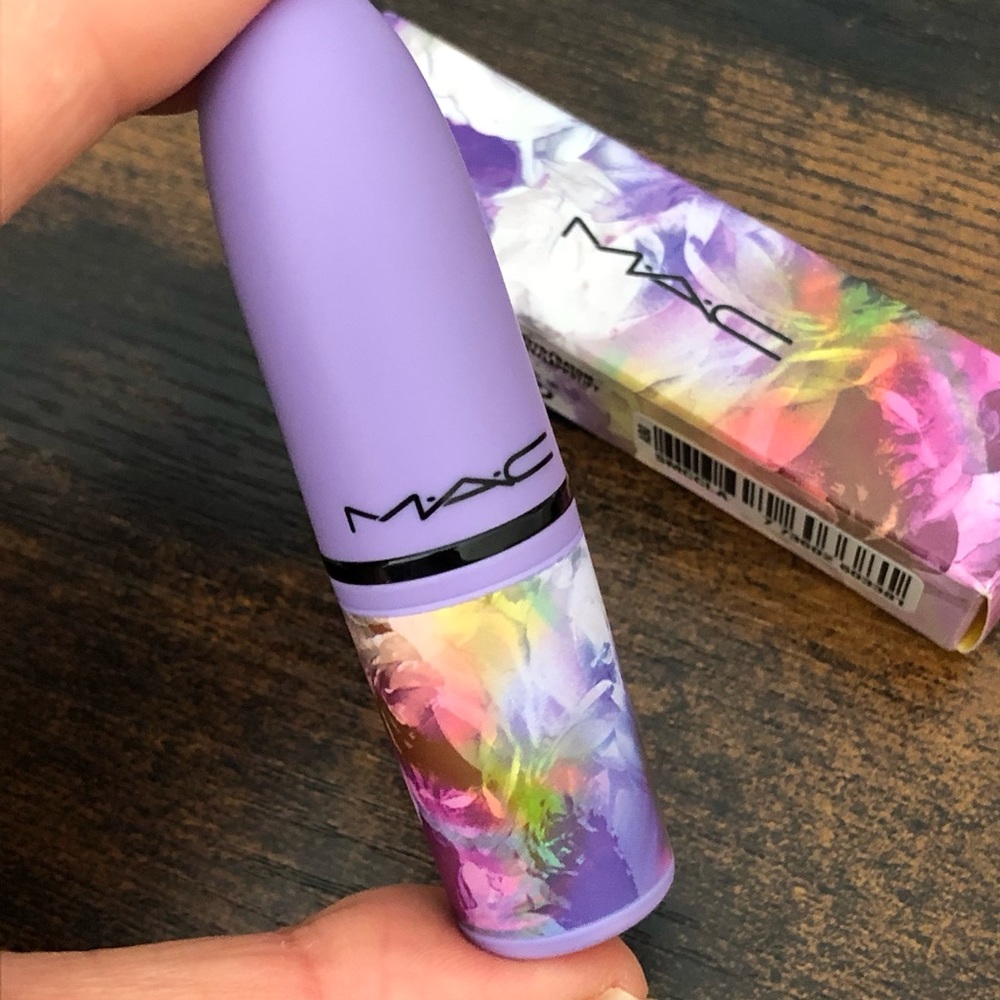 MAC matte lipstick - Full size Limited Edition - Picture 2 of 7